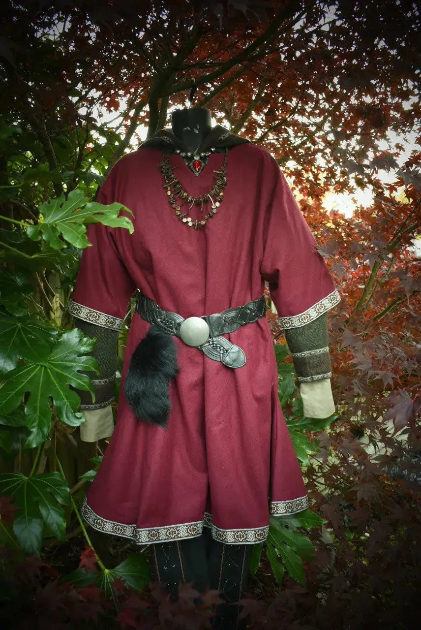 Men&#39;s Viking Knight Tunic Costume