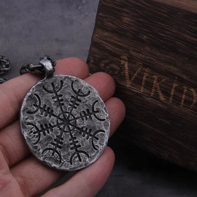 Antique Vegvisir Necklace - Viking Heritage Store