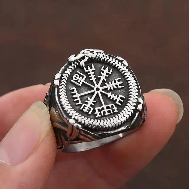 Vegvisir Ring - Viking Heritage Store